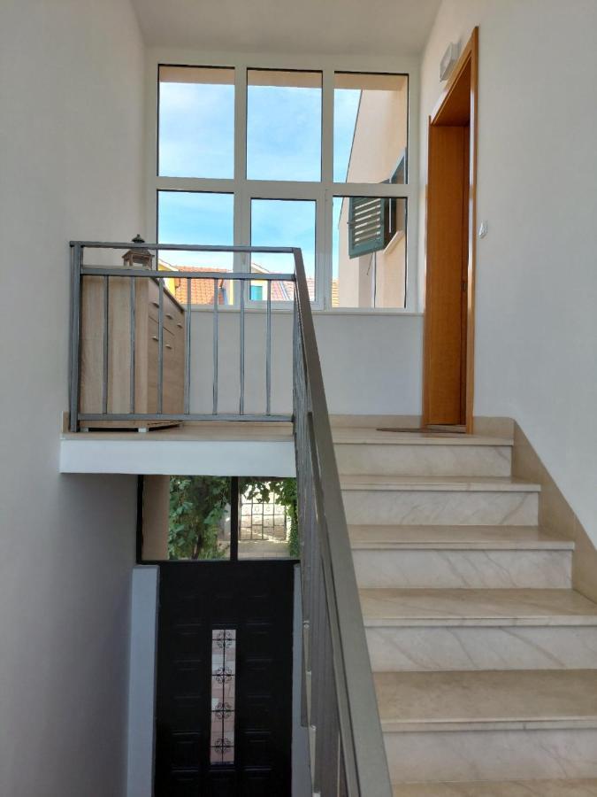 Apartman Laura M Vodice Exterior photo